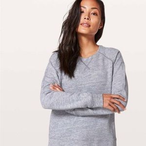 Lululemon Just Pleat it crew pullover